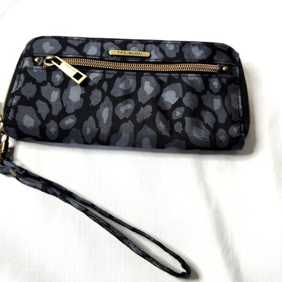 Travelon Women's Wristlet Wallet Zip Around - Picture 1 of 6